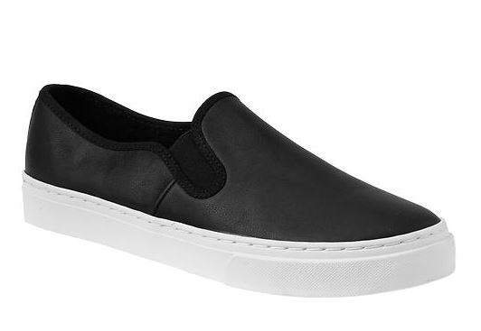 Fantastisk håndjern deres Leather Slip On Sneakers: 2 Picks | Crewlade